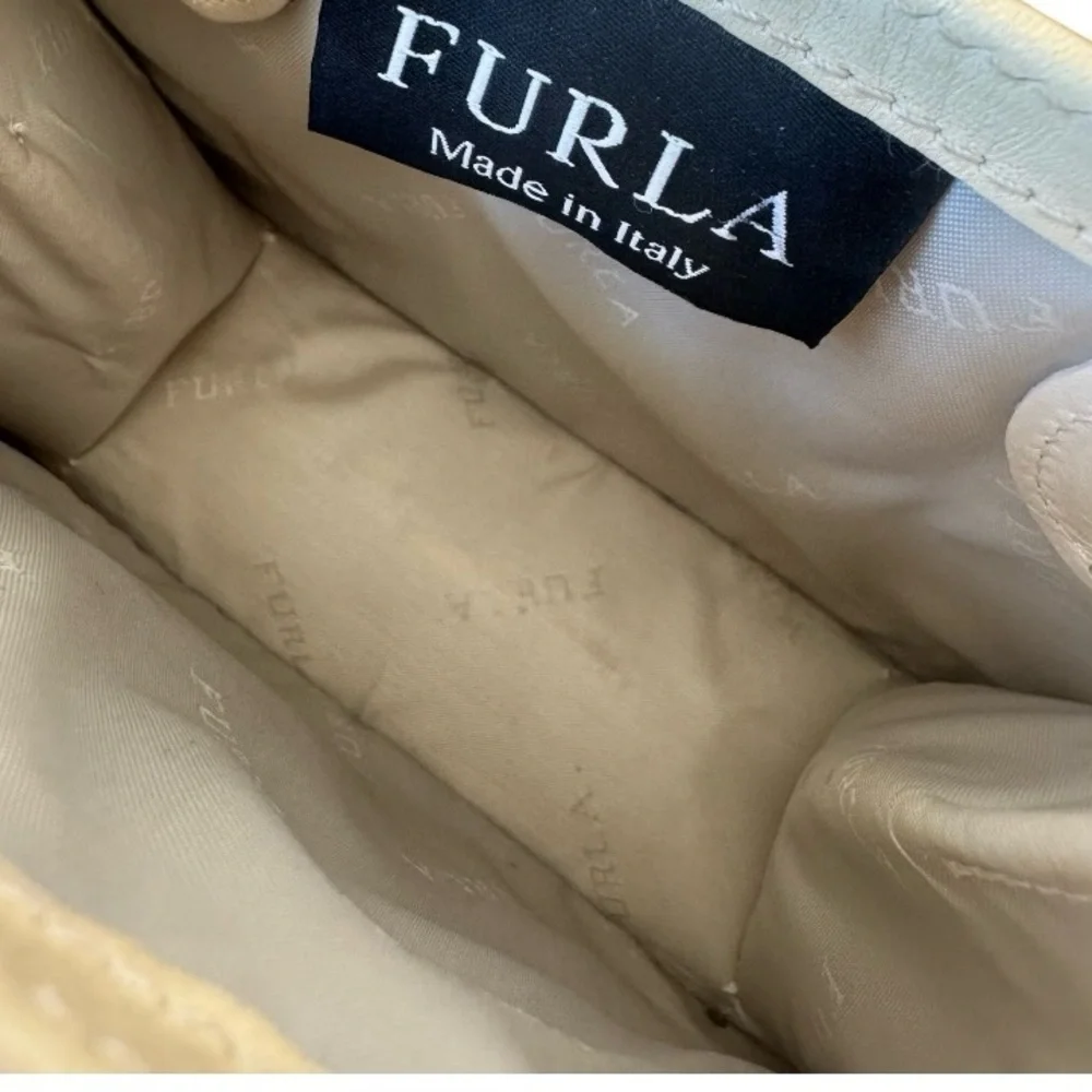 Furla Rare Authentic Y2K 90s Shoulder Mini Tote Bag in Cream Leather - Picture 3 of 13